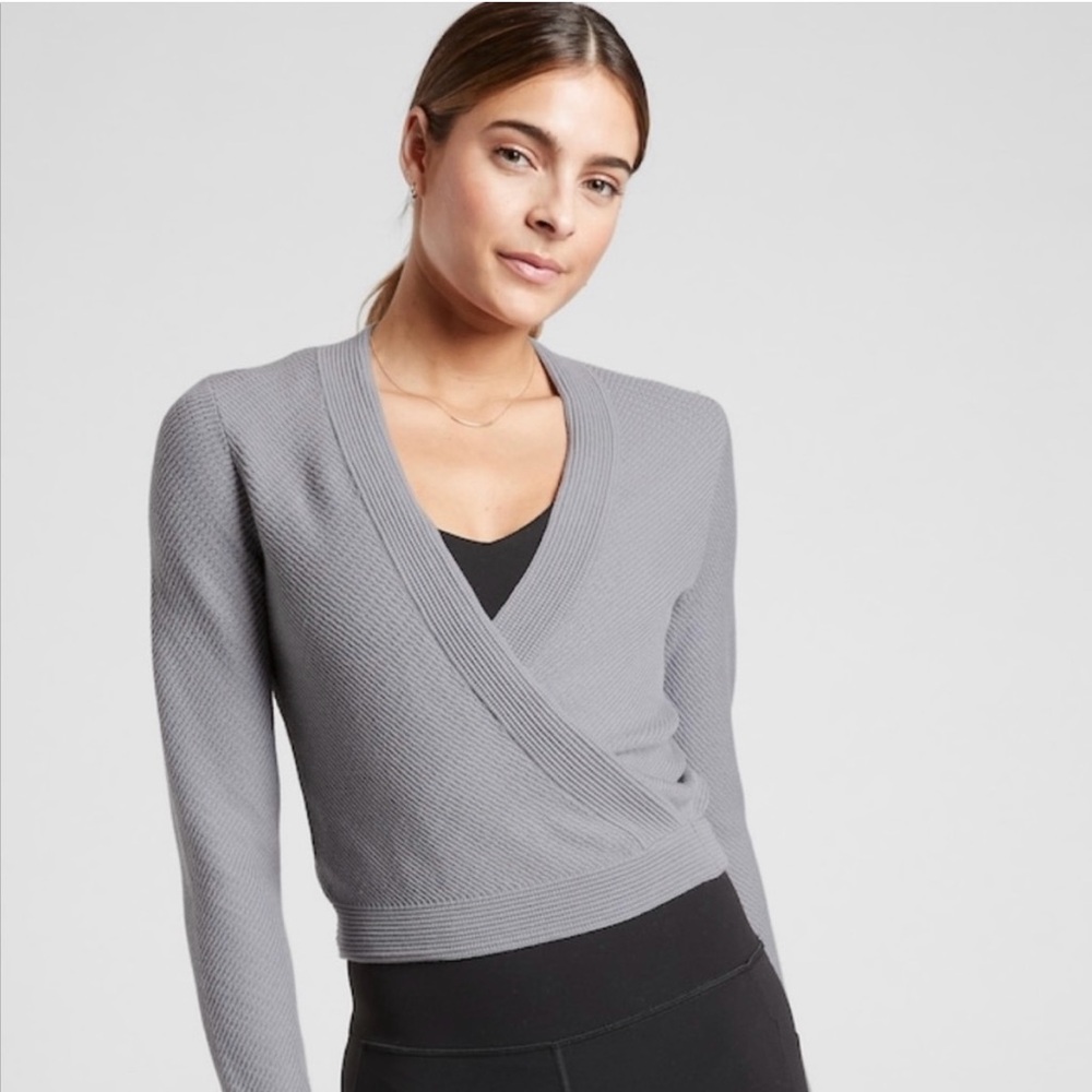 Athleta Gray V-Neck Wrap Sweater Size M Excellent Condition!